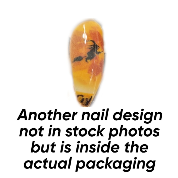 Magic Fingertips Halloween Nails - Picture 2 of 6